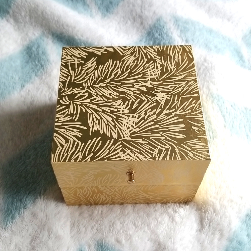 Folio Watch Gift Set - Picture 2 of 8